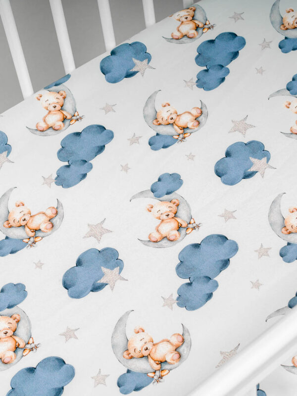 Prześcieradło na gumkę Misie na chmurkach